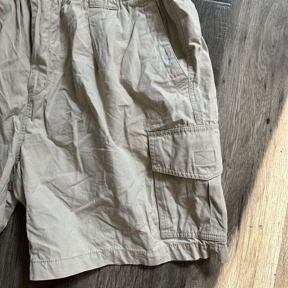 MENS TOMMY BAHAMA SHORTS SIZE XXL - Picture 3 of 4